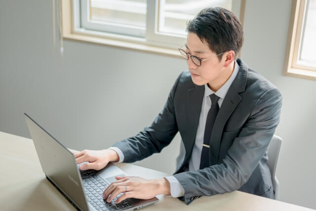 睡眠の質と社会経済的影響